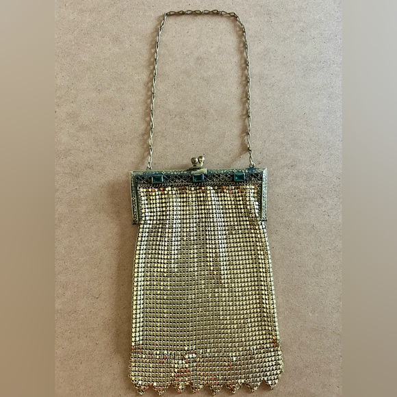 Whiting & Davis Handbags - Vintage 1920s Whiting & Davis Metal Mesh Purse